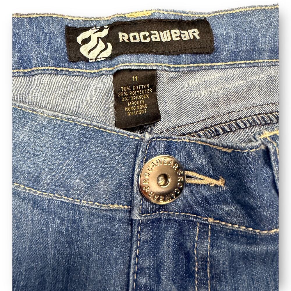 EUC Rocawear Women’s Flare Jeans Light Wash Size 11 - Picture 6 of 12